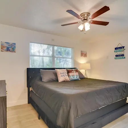 Pet-Friendly Gulfport Home Walkable Location! St. Petersburg Exterior photo
