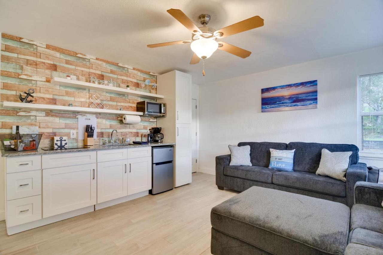 Pet-friendly Gulfport Walkable Location! Holiday home
